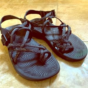 Black chacos